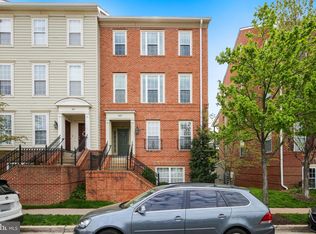 1609B Potomac Greens Dr, Alexandria, VA 22314