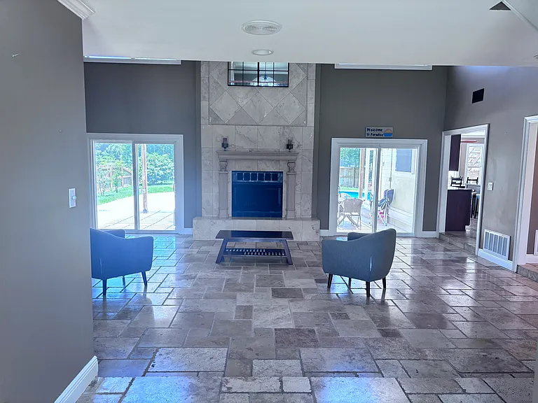1146 Ceylon Ct — Photo 11