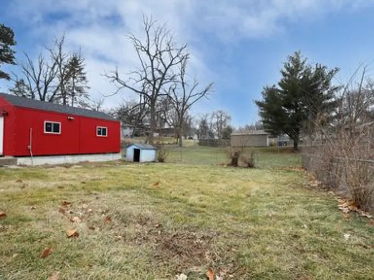 212 Thornton Ave — Photo 22