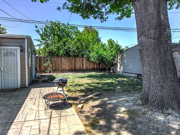 5th image of 527 Arleta Ave