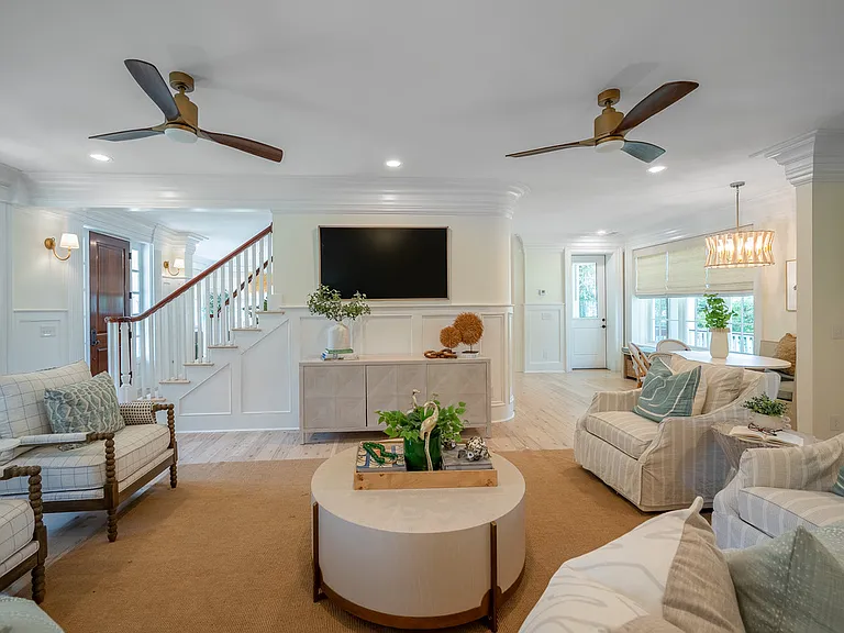 108 Live Oak Dr — Photo 10