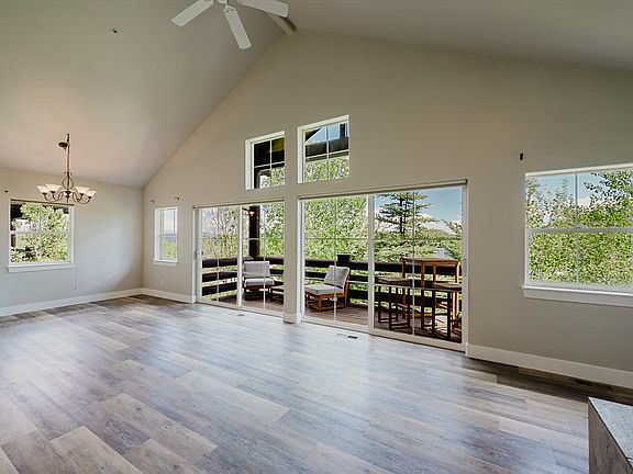 5th image of 5135 N Cove Dr #204