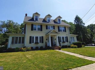 31 Bartram Ave, Mount Holly, NJ 08060