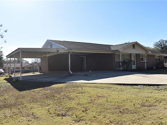 3rd image of 4601 Newsome Dr