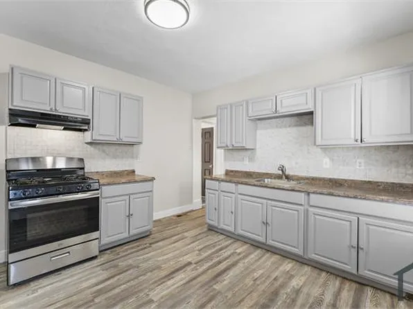 69 Kingsdale St APT 1, Dorchester Center, MA 02124