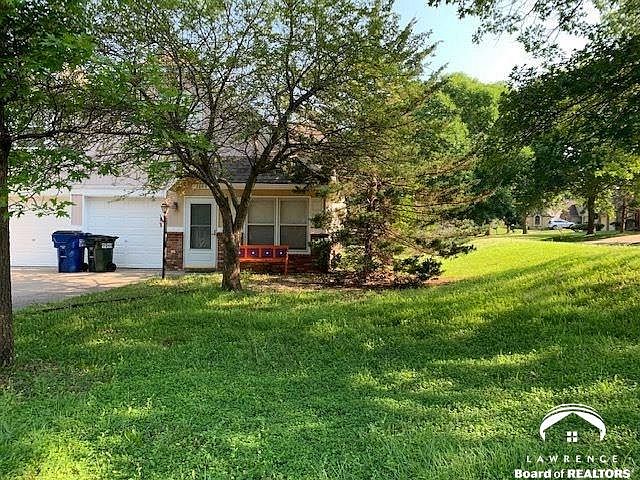 2nd image of 1400 Brighton Cir