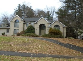 75 Mary Catherine Cir, Windsor, CT 06095