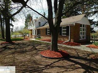 5545 Park Lake Rd, East Lansing, MI 48823