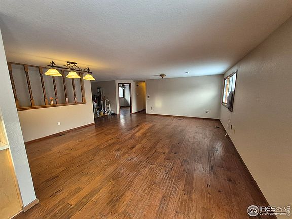 5th image of 614 Munson Ct
