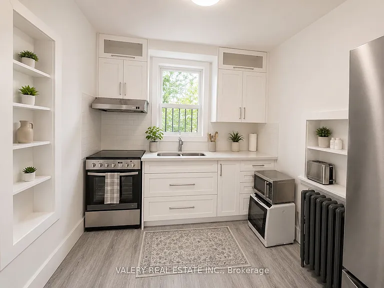 15 Stavebank Rd N #5 — Photo 8
