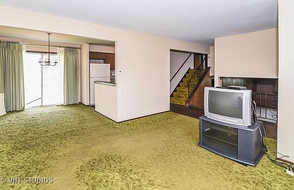 3rd image of 9830 Avenida Del Este St