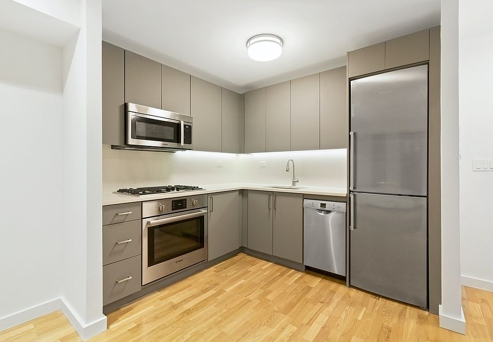 1st image of 150 Ludlow St #2E