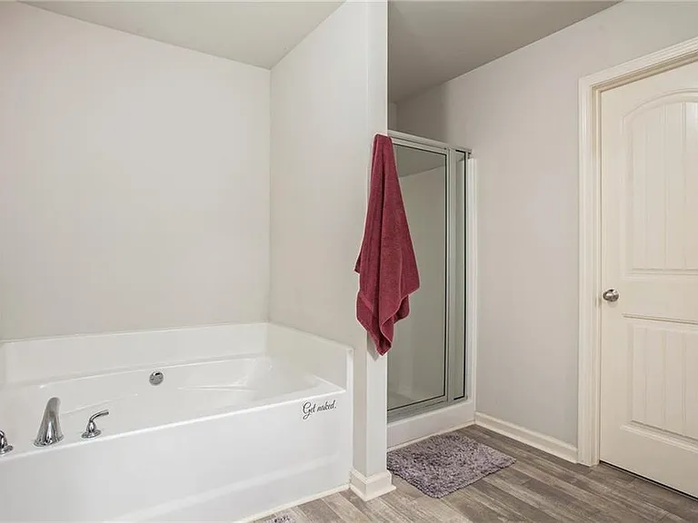 290 Turtle Creek Dr — Photo 20