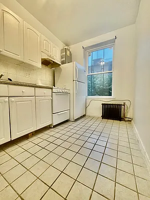 Rented by Compass | media 14