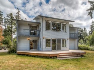 11818 105th Ave SW, Vashon, WA 98070