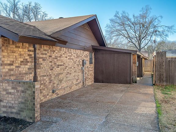 2nd image of 3163 Lichen Dr