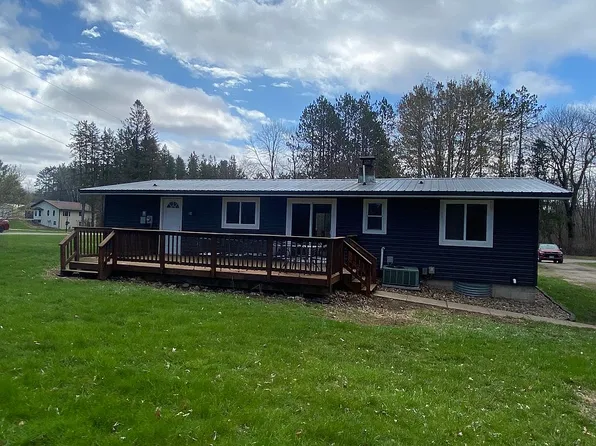 560 E Isle St, Isle, MN 56342