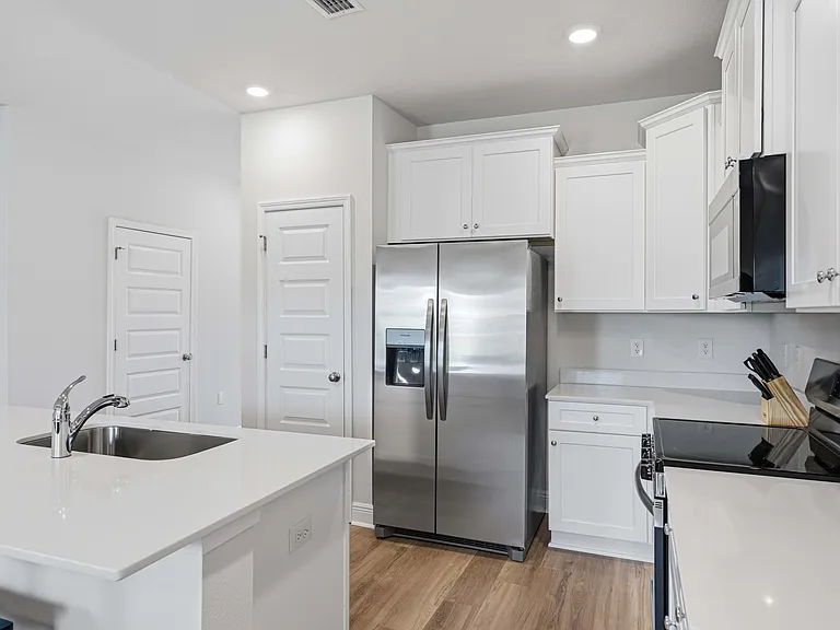4487 Wendell St — Photo 17