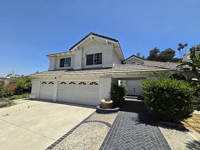 20376 Bickford Dr — Photo 3
