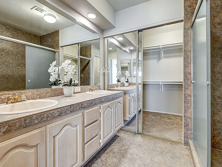 2641 Golden Sands Dr — Photo 17