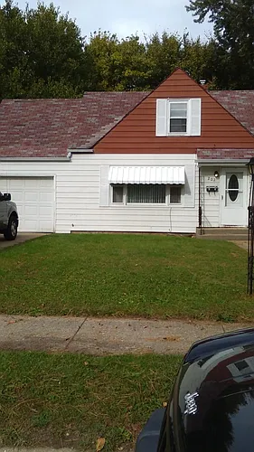 202 Hosmer St Photo 1