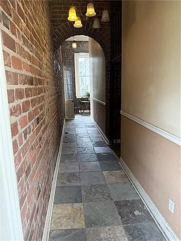 1206 Chartres St #10 — Photo 11