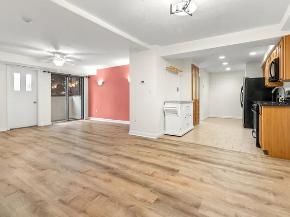 1461 Pawtucket Blvd #2-1, Lowell, MA 01854