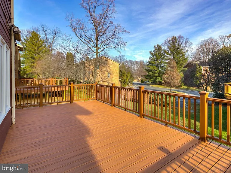 10723 Gloxinia Dr — Photo 17