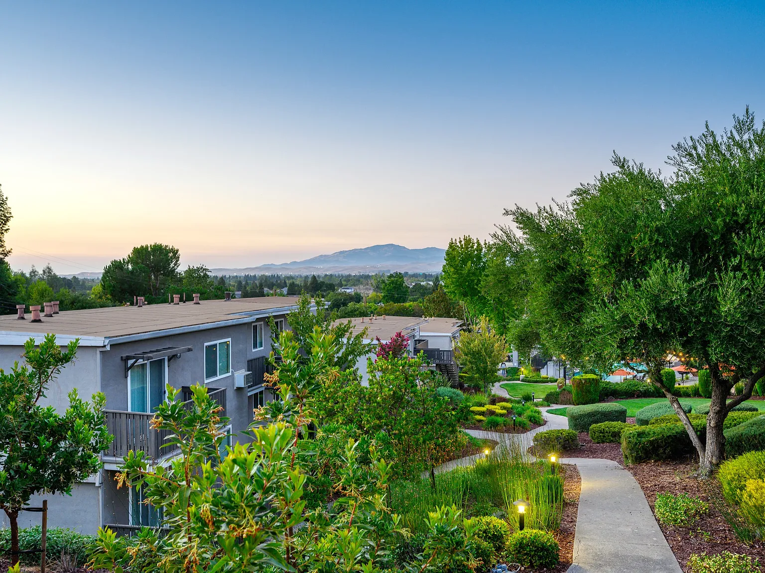 Pleasanton Heights — Photo 3