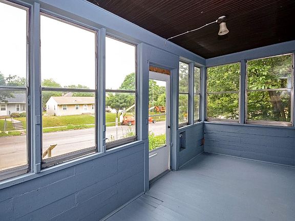 3rd image of 1154 Randolph Ave