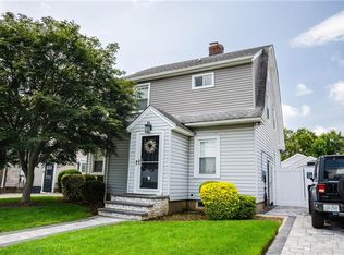 149 Emory Rd, Mineola, NY 11501