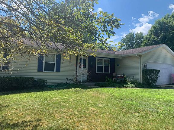 3rd image of 3001 Kensington Dr