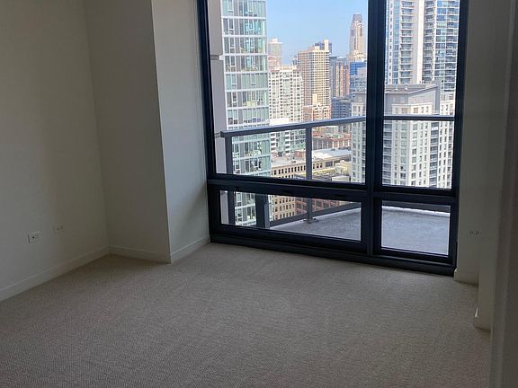 5th image of 300 W Hubbard St #3007