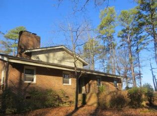 905 Spring Ln, Sanford, NC 27330