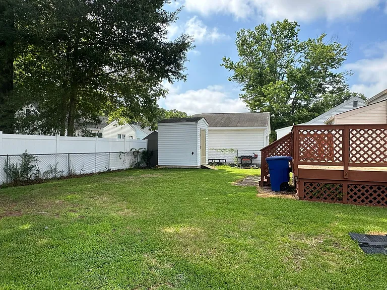 626 Sedgefield Dr — Photo 18