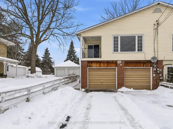 32 James St W #B, Cobourg, ON K9A 2J9