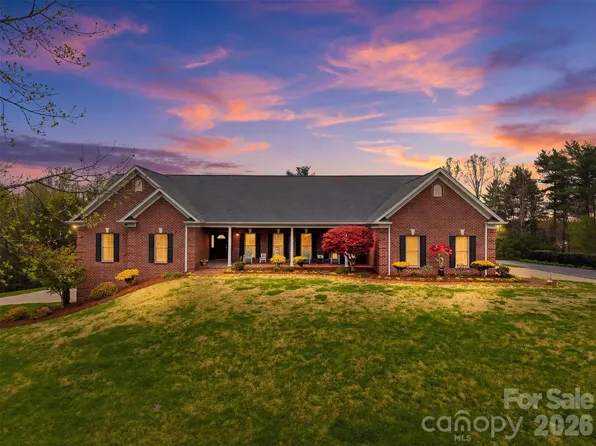 3330 Shamrock Hts, Hudson, NC 28638