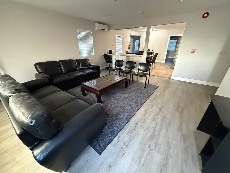 12426 S Vermont Ave #2 — Photo 18