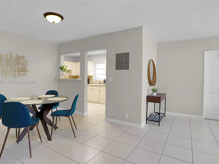 1225 NE 136th Ter #1225 — Photo 5