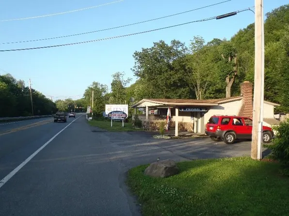 583 Blakeslee Boulevard Dr E, Lehighton, PA 18235