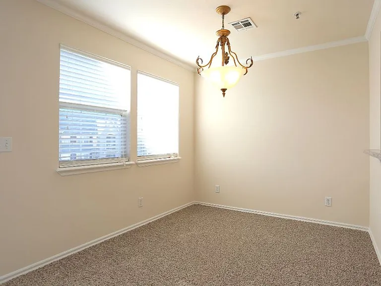4761 S Harvard Ave #21 — Photo 6