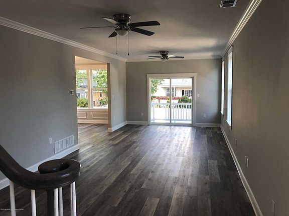 3rd image of 535 George Rd