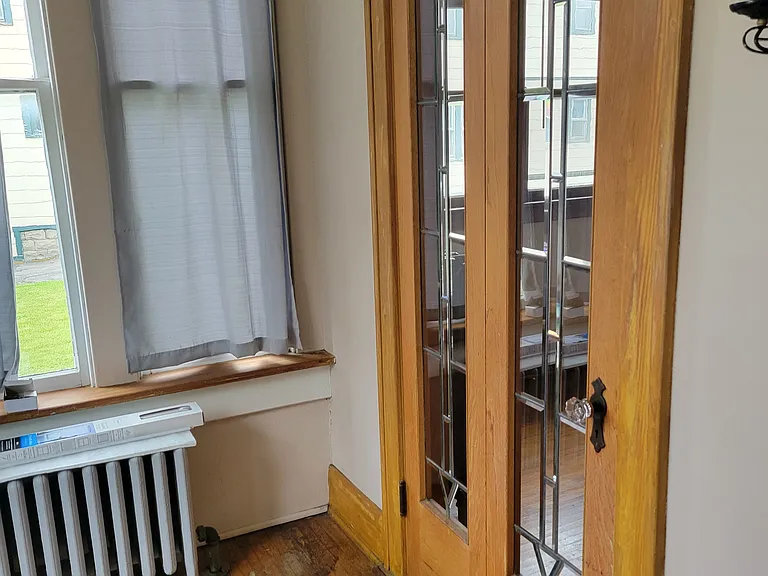 250 Robinson St #1 — Photo 16