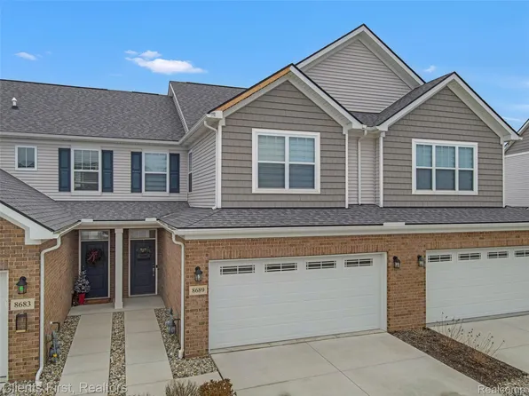 8689 Grove St, Washington, MI 48094