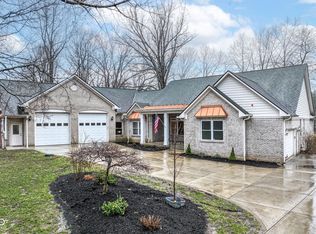 249 E Woodfield Ln, Mooresville, IN 46158