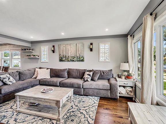 5th image of 4834 N Newland Ave