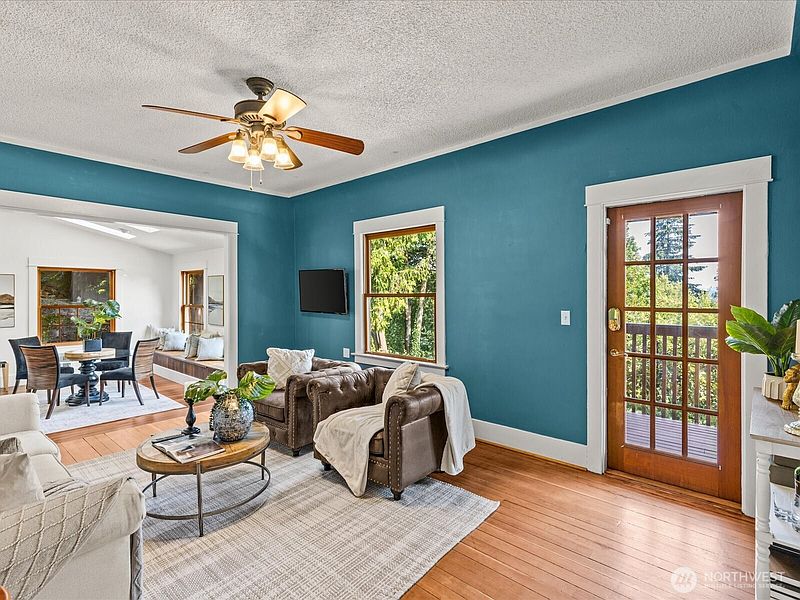 3rd image of 5024 29th Avenue S