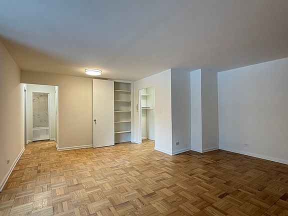 2nd image of 305 E 86th St #19TE