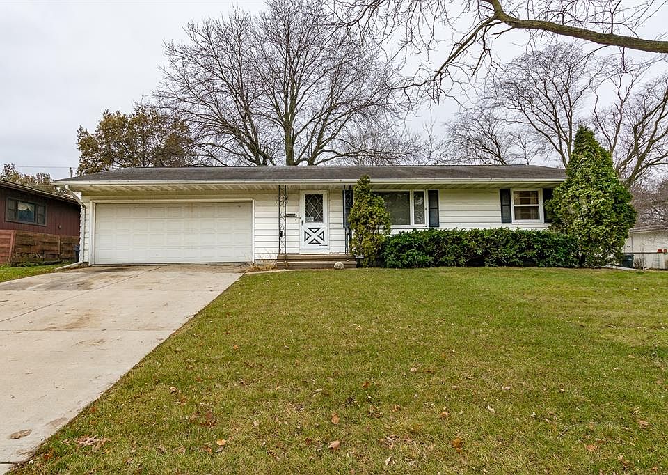 1st image of 3859 Northwood Dr NE