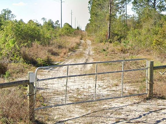 4th image of 532 Nichele Blvd